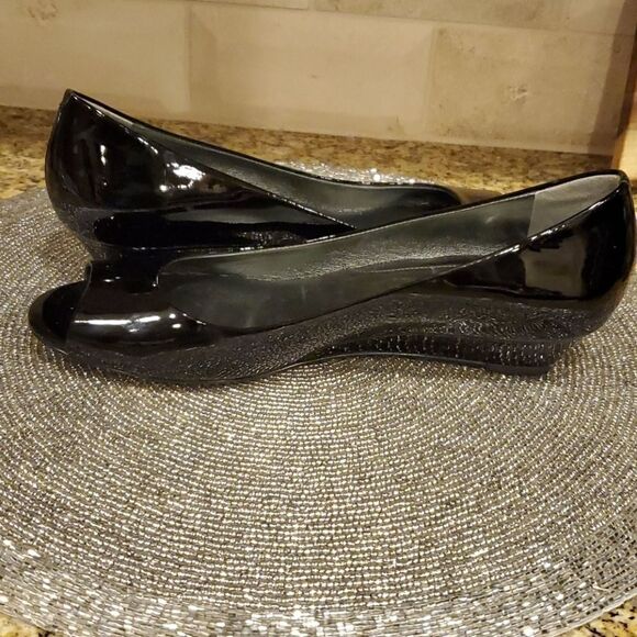 COLE HAAN Black Patent Wedges - Size 7‎ - Picture 4 of 6
